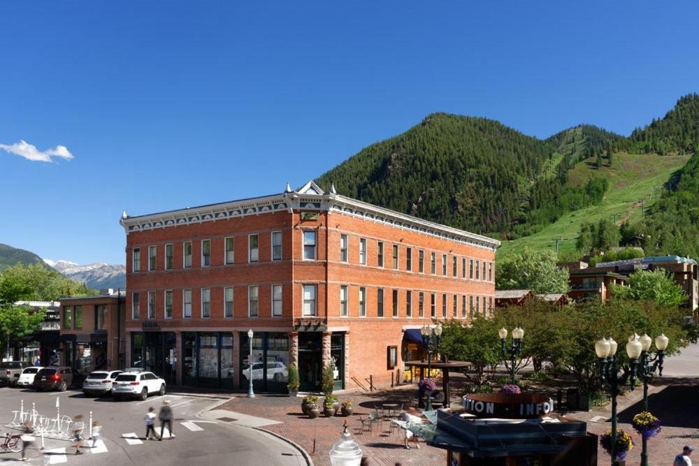 Independence Square Unit 313, Downtown Hotel Room In Aspen With Rooftop Hot Tub Εξωτερικό φωτογραφία